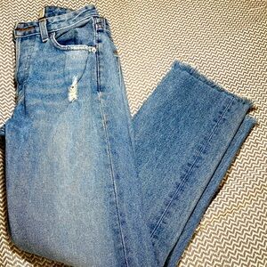 Woman’s Vintage Style Reformation Denim jeans!